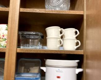electric slow cooker cups covered glassware