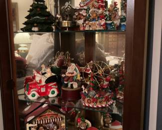 MUSICAL CHISTMAS ITEMS