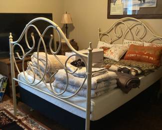 metal white bed