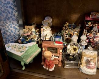 Musical figurines