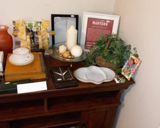 Items Located In The 2nd Bedroom