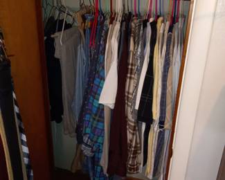 Items Located In The 2nd Bedroom