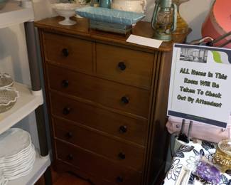 Items Located In The 2nd Bedroom