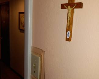 Items Located In The 1st Bedroom