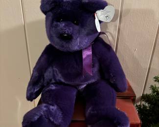 Large princess Di Ty