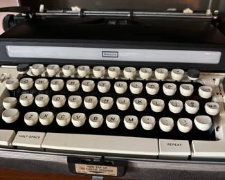 Like new Sears typewriter