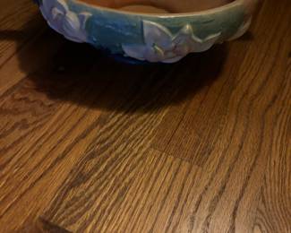 Roseville bowl Magnolia