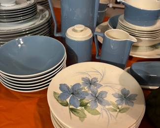 Retro dinnerware