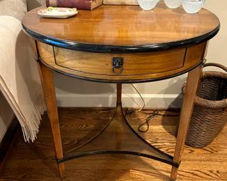 De Bournay round table