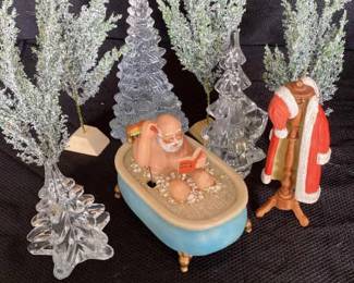 Santa In The Tub