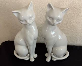 Porcelain Cat OMC Japan