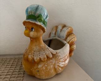 vintage anthropomorphic mama duck bonnet ceramic planter