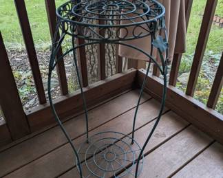 Plant stand