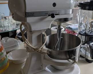 Kitchen Aid stand mixer