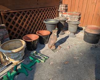 Garden pots