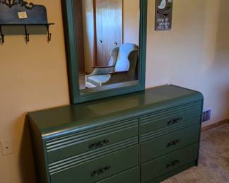Mirrored dresser