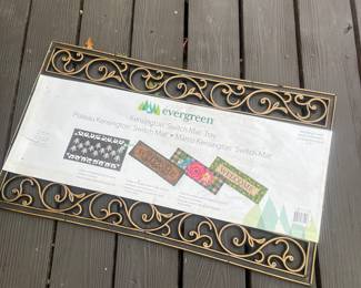 27 of these mats that you can interchange the inserts