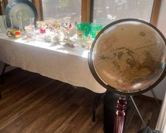 Standing globe