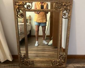 Mirror - look at those sexy legs on that lady