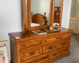 Vaughn style furniture, Vanity tray