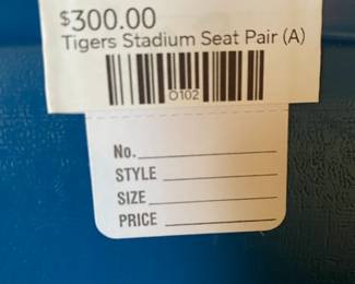Pair of Tigers Stadium seats (A)