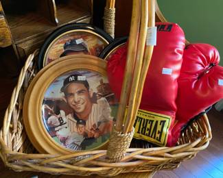 Mark McGwire signed plates, Everlast boxing gloves, Wicker basket
