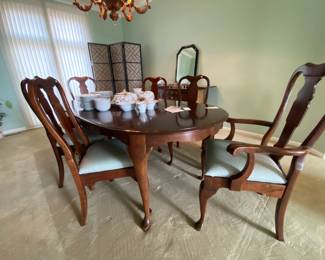 Pennslyvania  house set 6 chair and table, Regal china japan 100 piece set 