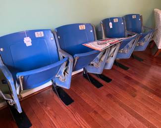 Pair of Tigers Stadium seats (A), Detroit Tigers pennant