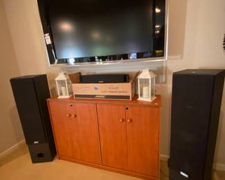 Bravia 1080 Full HD TV, Bose VCS-10 center channel speaker