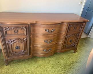 credenza 