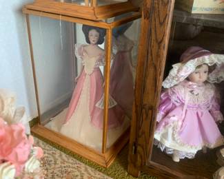 Doll collection- All like new condition