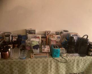 kitchen tools and appliances like new!!