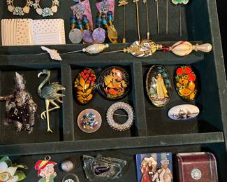 Hundreds of pieces of vintage jewelry. Many more photos of jewelry to be added on or prior to Monday, including photos of sterling jewelry.