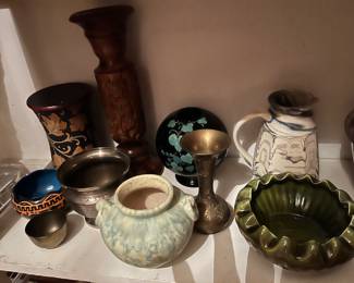 Hundreds of pieces of vintage pottery to be sold,