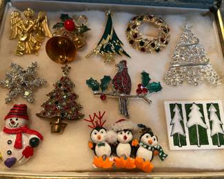 Hundreds of pieces of vintage costume jewelry.