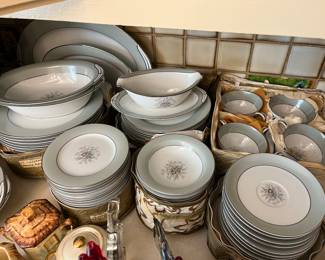 Set of Noritake dinnerware, “Corsage” pattern.