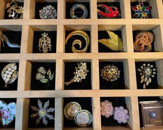 Hundreds of pieces of vintage jewelry. Many more photos of jewelry to be added on or prior to Monday, including photos of sterling jewelry.