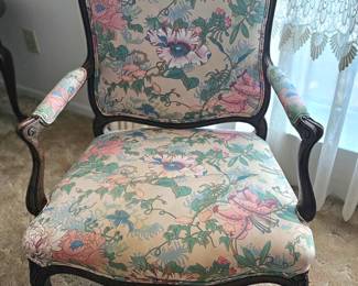 Pretty chair, great for sunroom  or guesthouse 