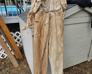 Close upd scare crow