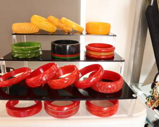 Vintage women's costume jewerly