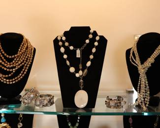 Vintage women's costume jewerly