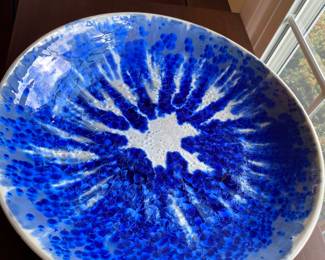 Great blue and white charger