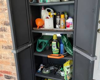 Yard chemicals & fertilizers