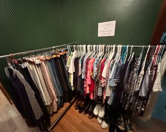 Clothing, vintage clothing 
