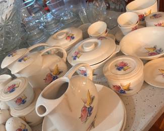 Knowles utility dishes