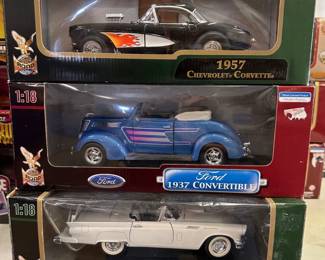 Road Signature 1:18 die cast