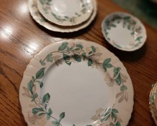 Honeysuckle Pattern Syracuse China