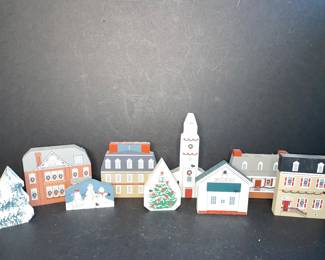 The Cats Meow Wooden Village Colonial Virginia Christmas