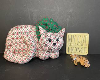 Cat decor
