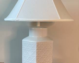 Ceramic table lamp